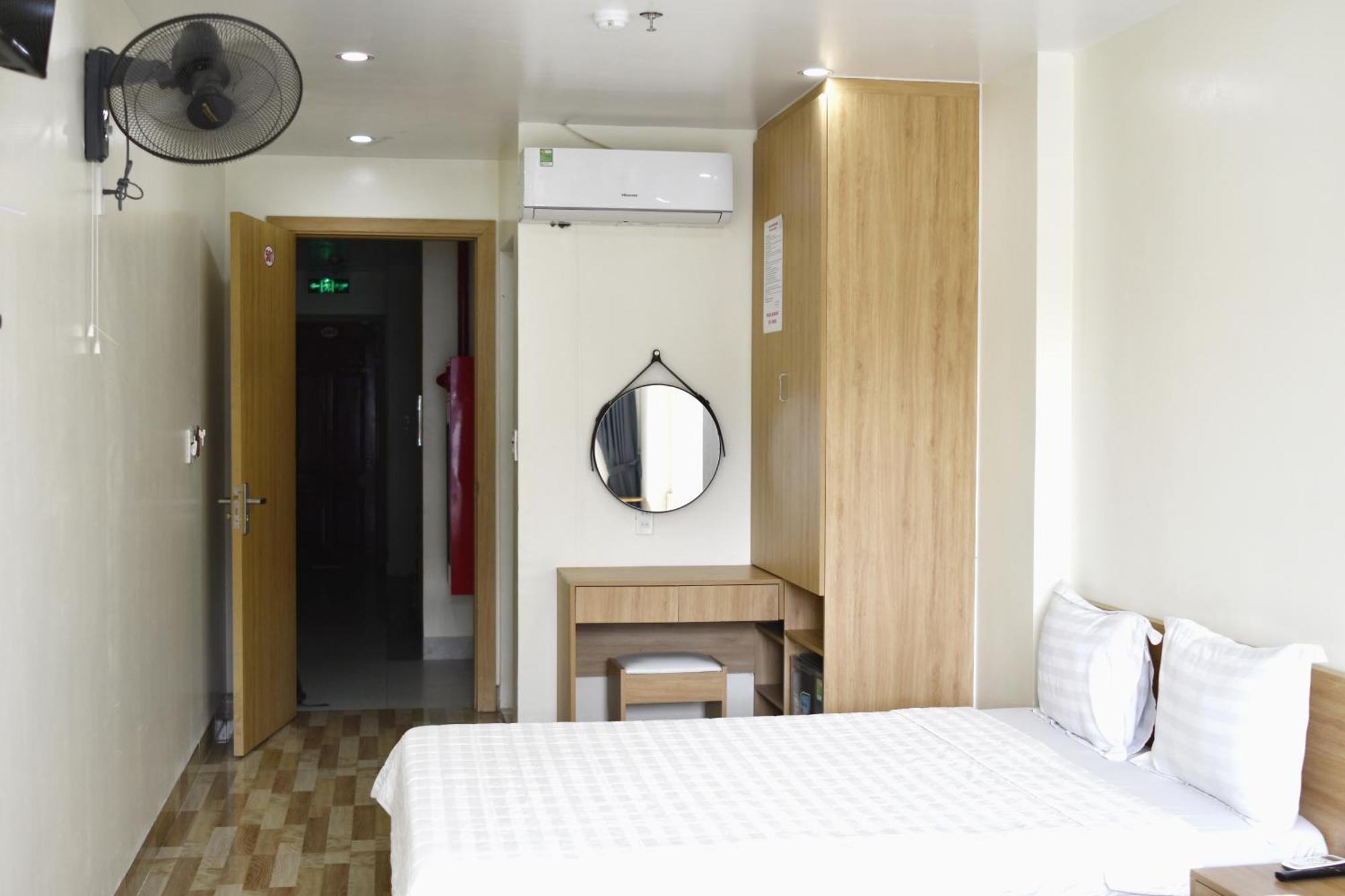 Sea Balcony Hotel Dong Khe Sau Exterior photo