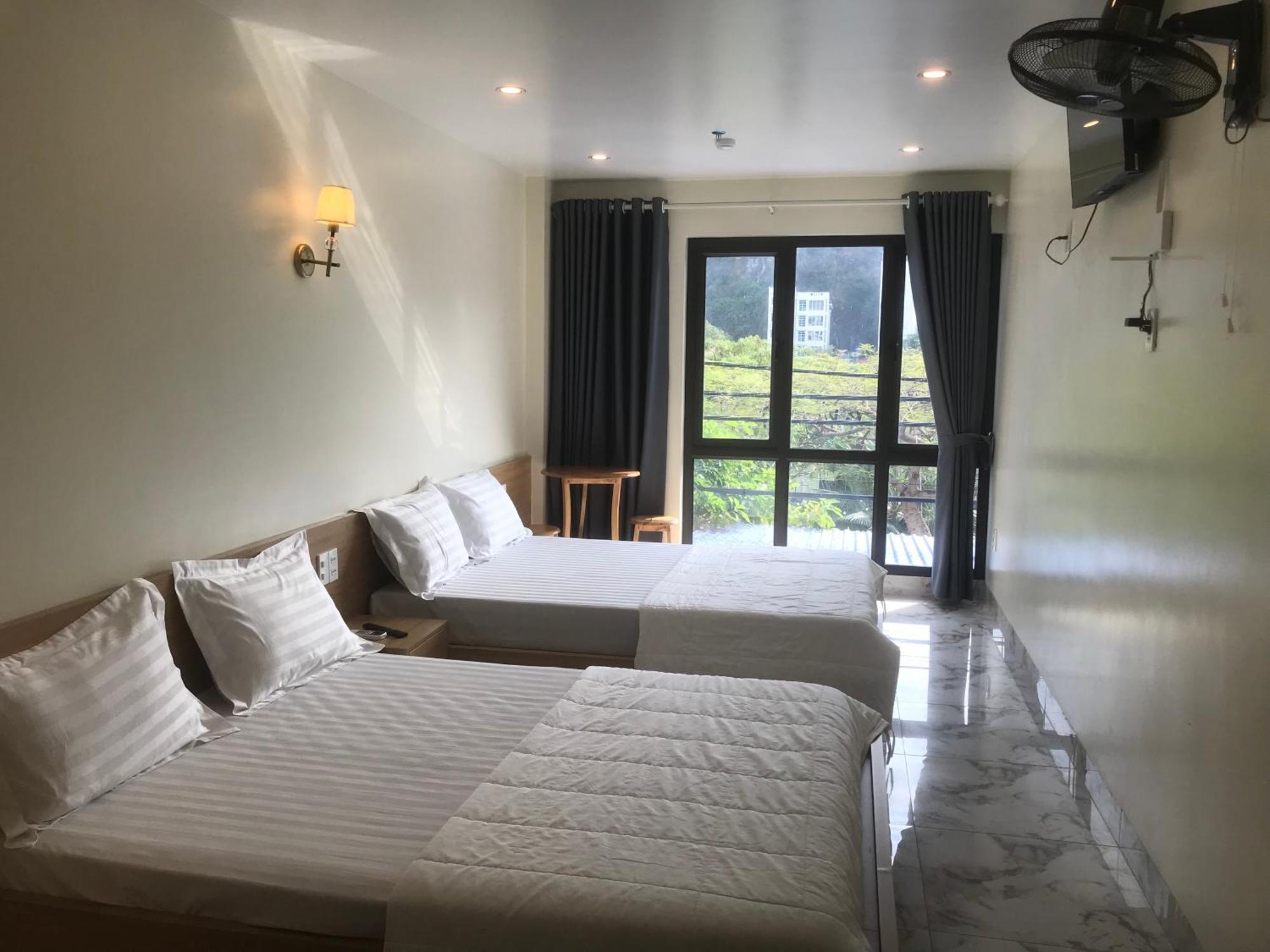 Sea Balcony Hotel Dong Khe Sau Exterior photo